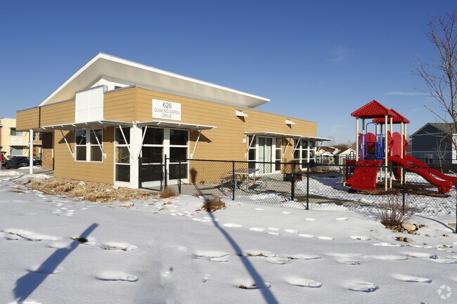 Building Photo - Provincetowne Green