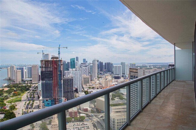 Building Photo - 888 Biscayne Blvd