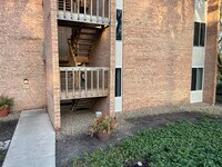 Building Photo - 6017 Forest View Rd