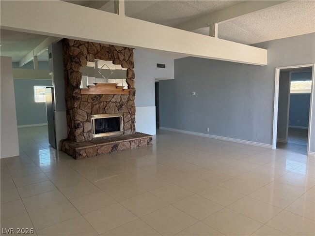 Building Photo - 6200 Lawton Ave