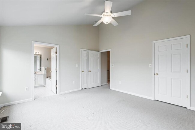 Building Photo - 710 Norfolk Ln