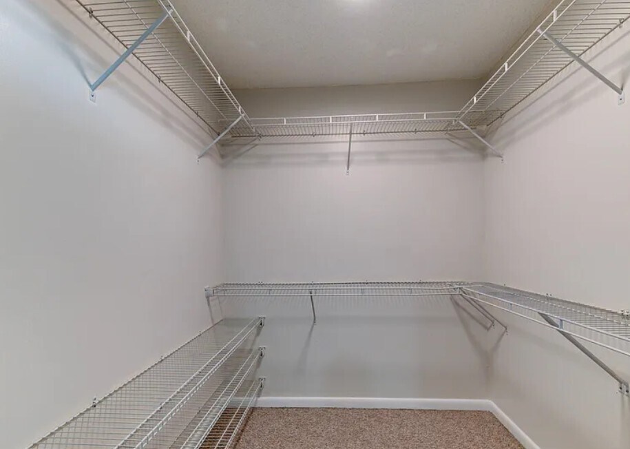 Building Photo - 504 Greenwich Dr