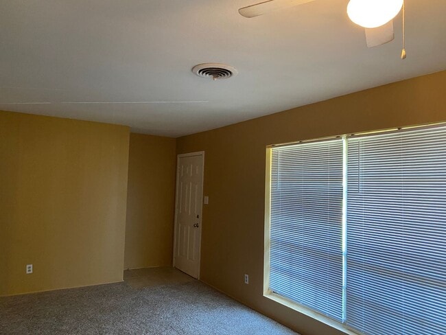 Building Photo - Freshly Renovated 3 Bedroom Home for Lease in North Shreveport