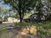 Building Photo - Spacious 4 Bedroom Home in Coon Rapids