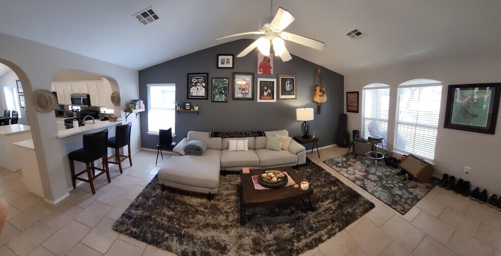 Building Photo - 1021 Rawhide Trl