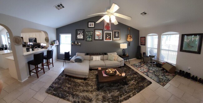 Building Photo - 1021 Rawhide Trl