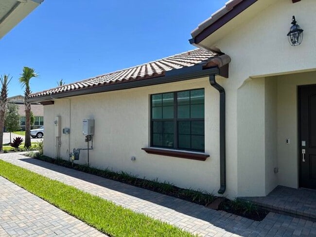 Building Photo - 1295 Tangled Orch Trce