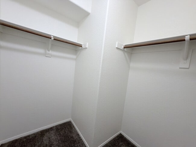 Building Photo - 8232 Fame Ave