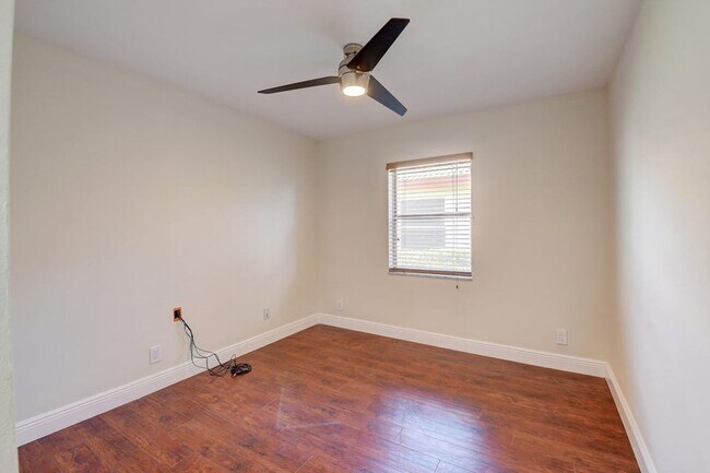 Building Photo - Rainbow Lakes