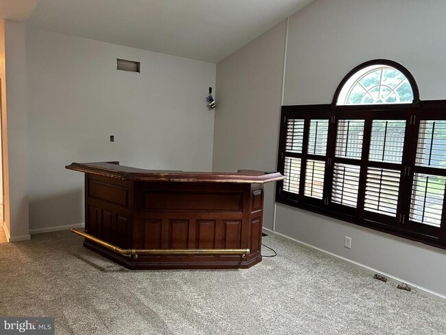 Building Photo - 114 Lenape Dr