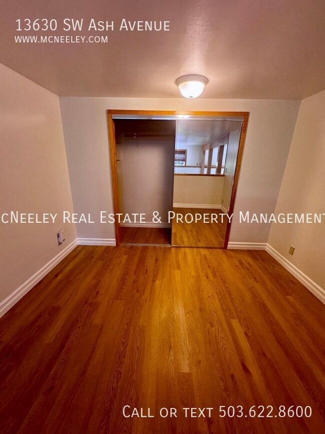 Building Photo - 13630 SW Ash Ave