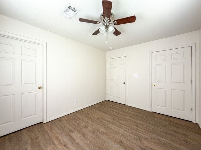 Building Photo - 1322 N 47th St