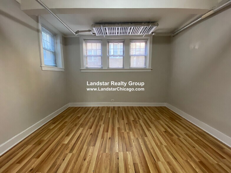 Building Photo - 730 Reba Pl