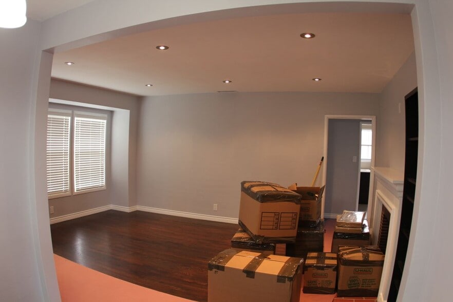 Building Photo - 12208 Burl