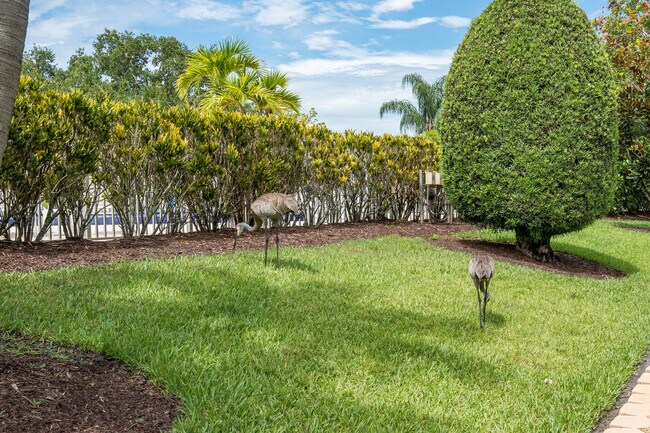 Building Photo - 18081 SE Country Club Dr