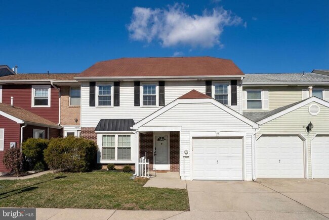 Building Photo - 45 Windsor Mews