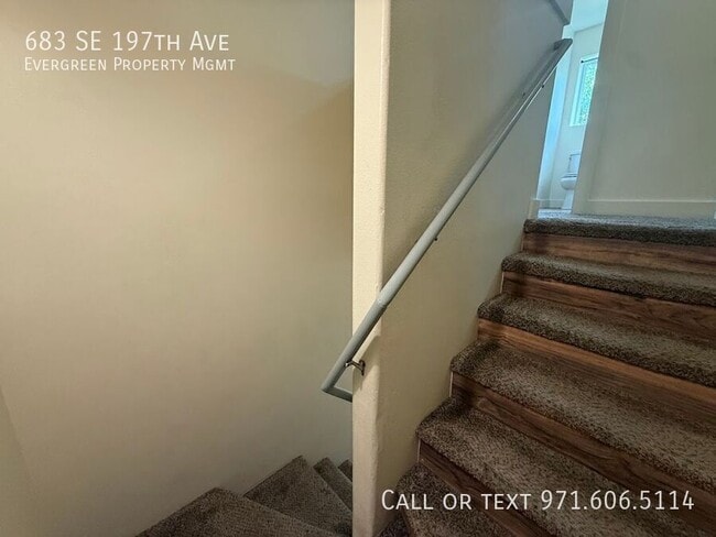 Building Photo - 683 SE 197th Ave