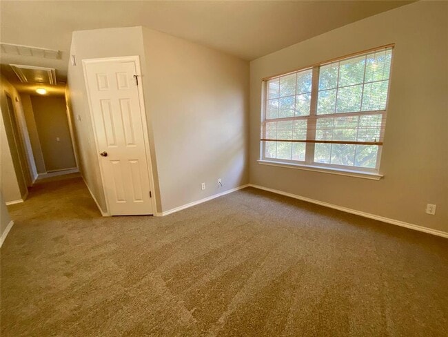 Building Photo - 6832 Auckland Dr