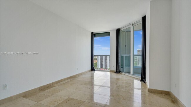 Building Photo - 21055 Yacht Club Dr