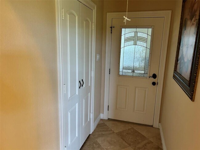Building Photo - 6814 Millstone Dr