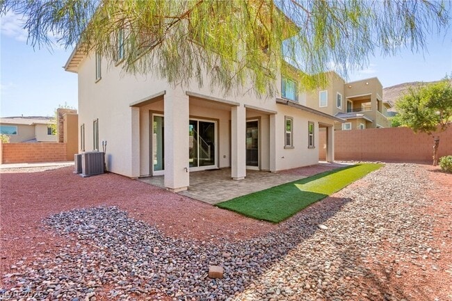 Building Photo - 10314 Apache Blue Ave