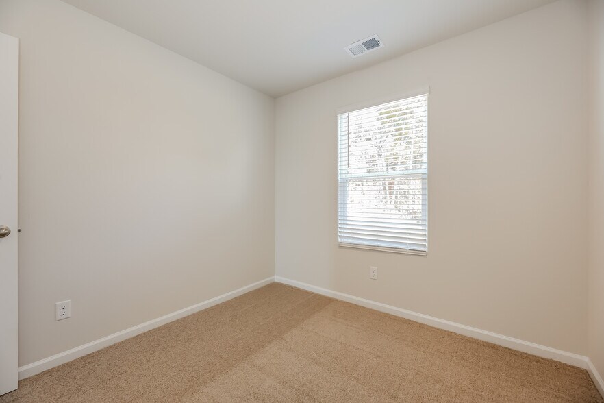 Building Photo - 4069 Reinfield Dr