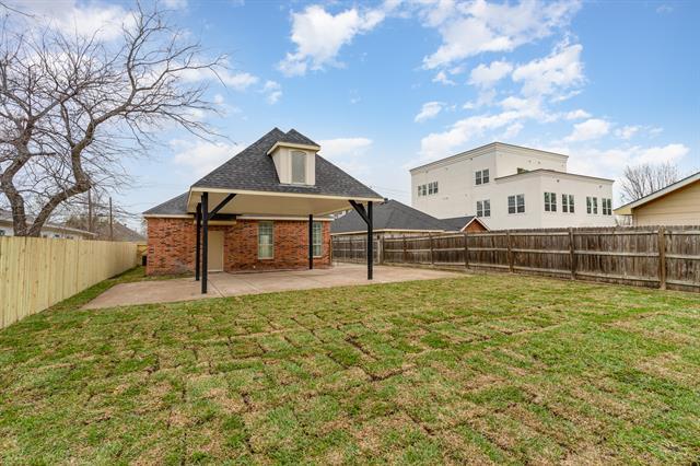 Building Photo - 2422 Vagas St