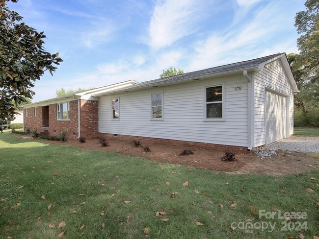 Building Photo - 378 Cornelius Rd