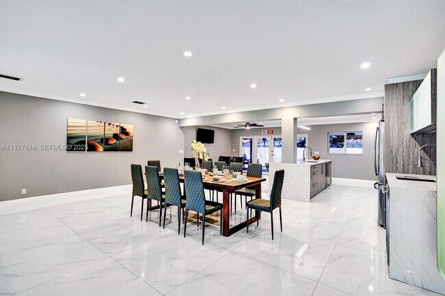 Building Photo - 1301 Rodman St