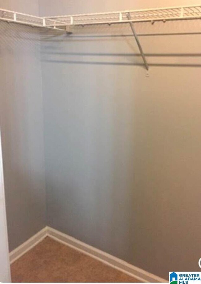 Building Photo - 526 18th St