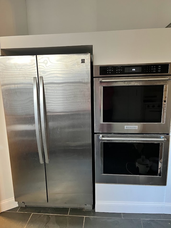 Stainless fridge and double oven - 2004 Sarah St