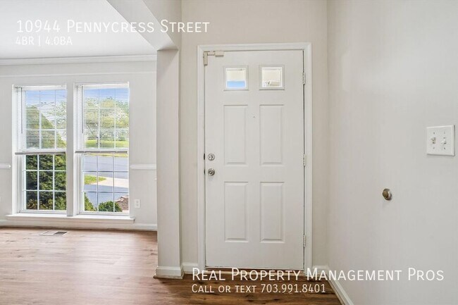 Building Photo - 10944 Pennycress St