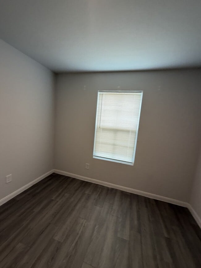 Building Photo - 89 Rd 51026