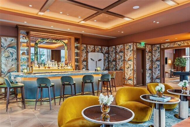 Building Photo - 77 SE 5th St