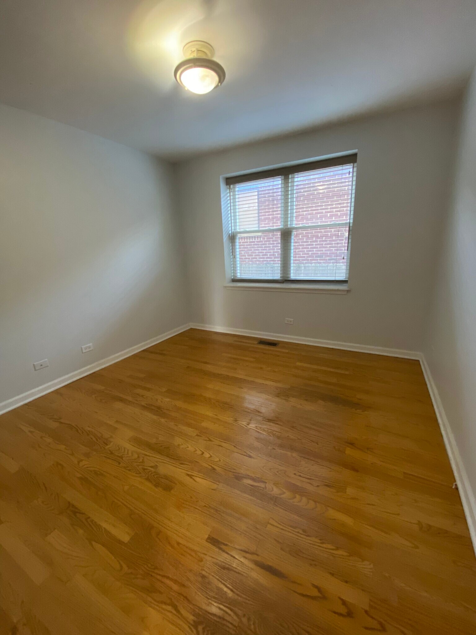 Bedroom 2 - 5201 W Roscoe St