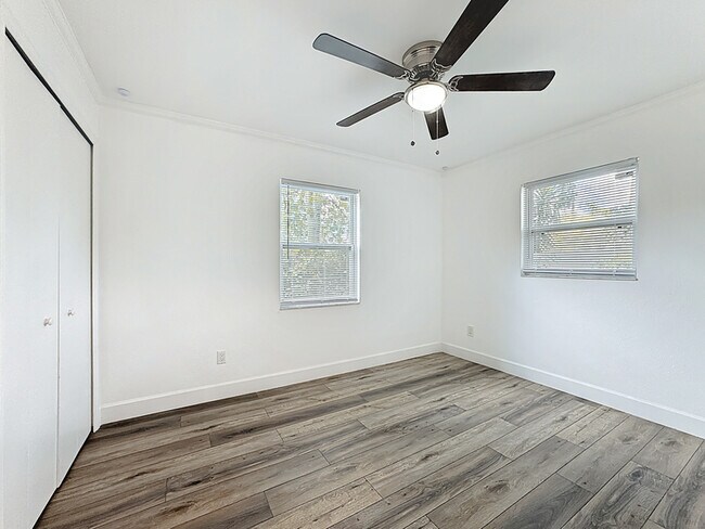 Building Photo - 3149 Nicholson Dr