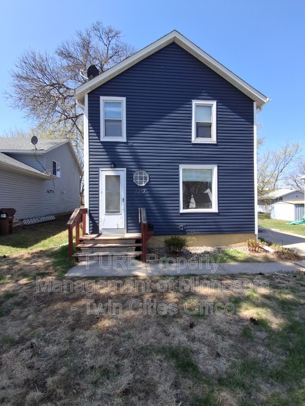 Building Photo - 1212 Sibley St