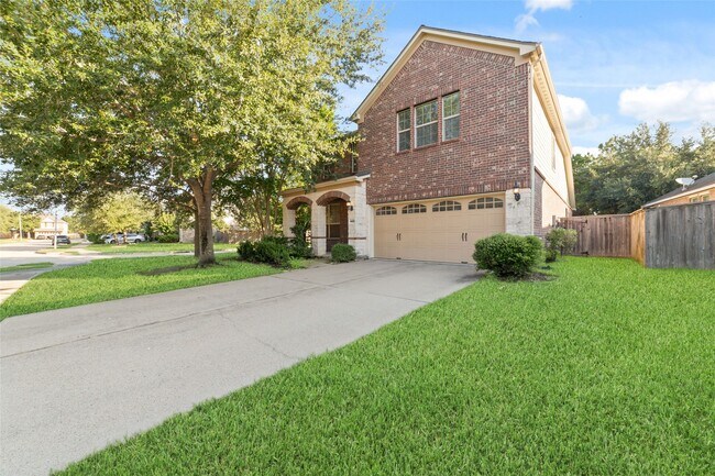 Building Photo - 6403 Guilford Glen Ln