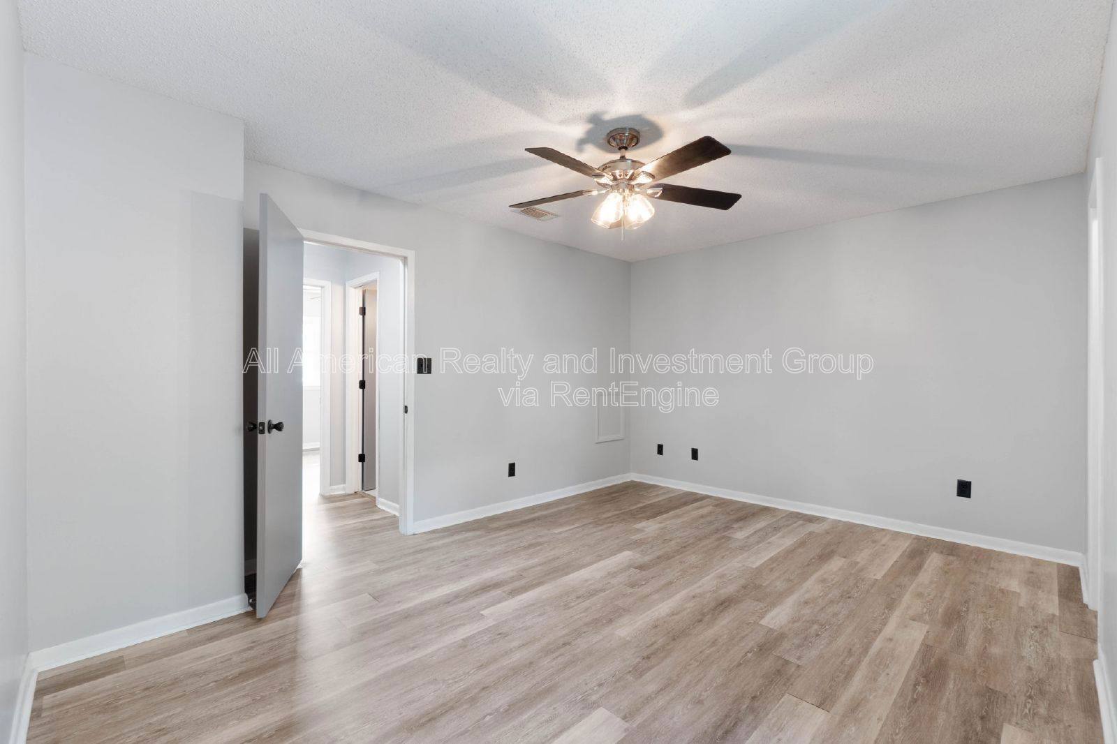 Building Photo - 696 Tyner St