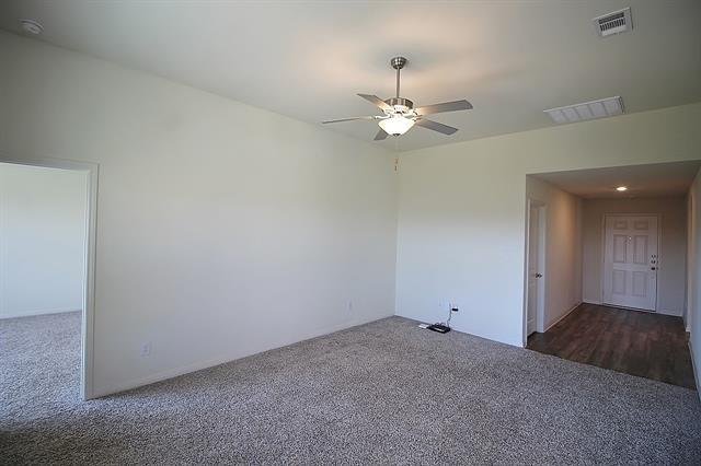 Building Photo - 233 Liberty Ln