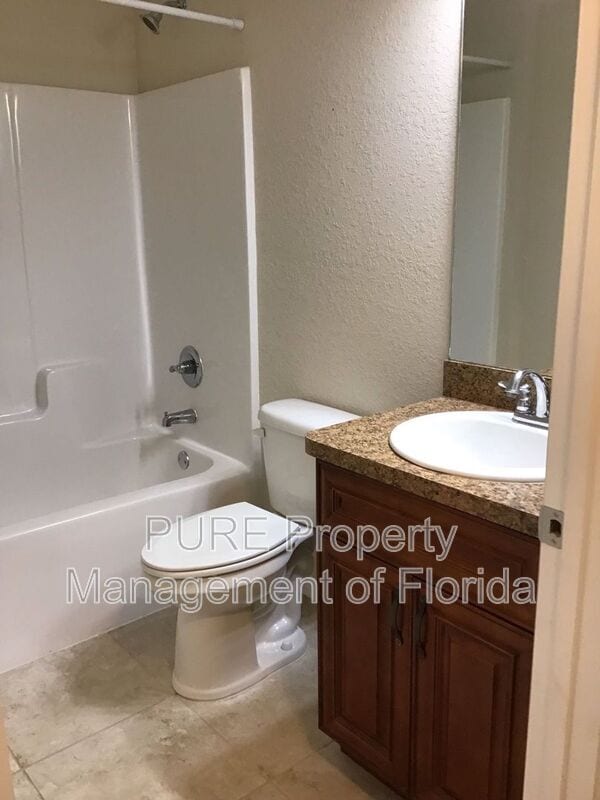 Building Photo - 7128 SE 124th Ln