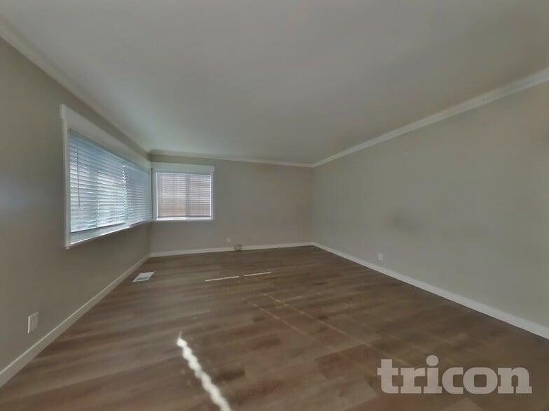 Building Photo - 121 Hodges St