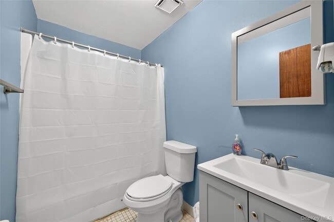 Building Photo - 10 Park Manor Ct