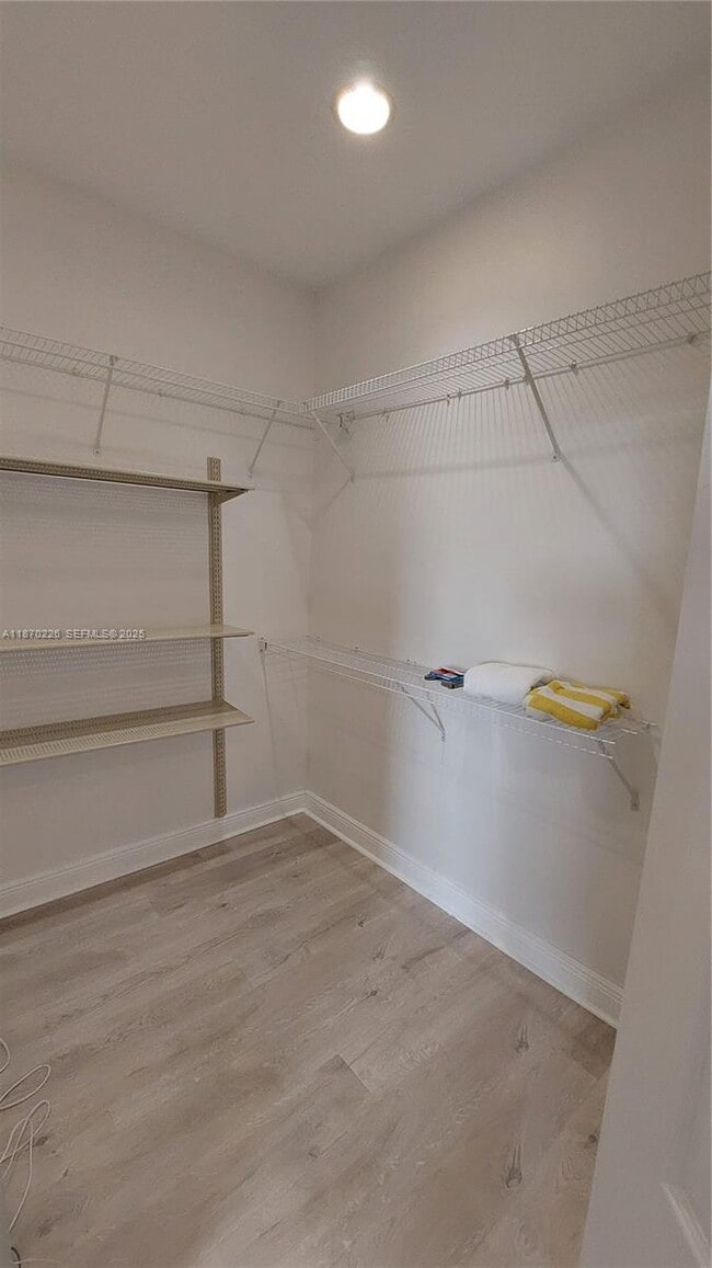 Building Photo - 1115 N 17th Ave