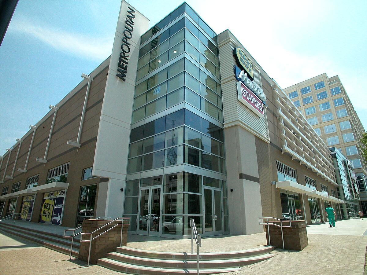 Building Photo - 1133 Metropolitan Ave