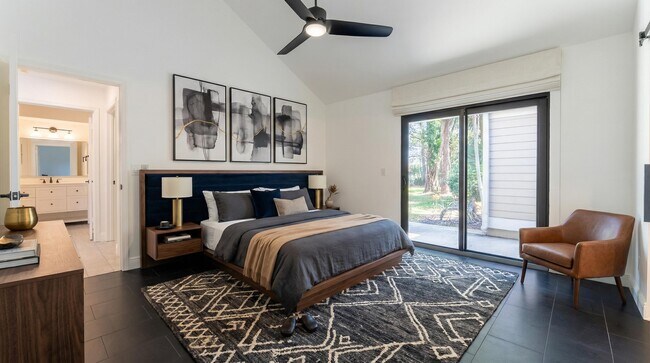 Building Photo - 302 Summerwinds Ln