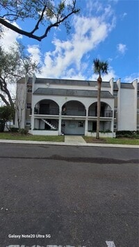 Building Photo - 122 N Kings Ave