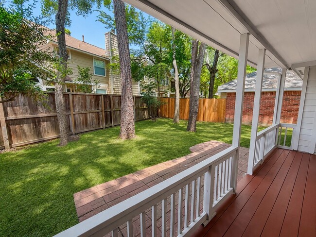 Building Photo - 22 Cypress Bayou Ct