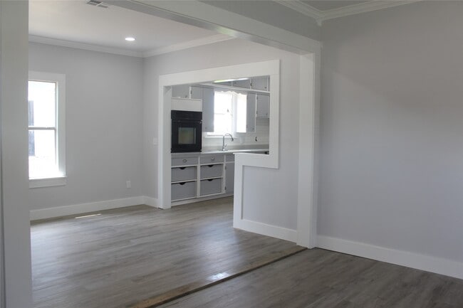 Building Photo - 710 Fahrenthold St