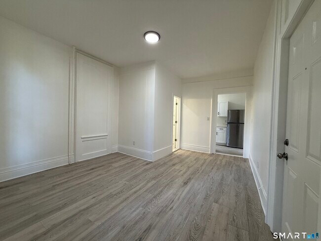 Building Photo - 44 Franklin St